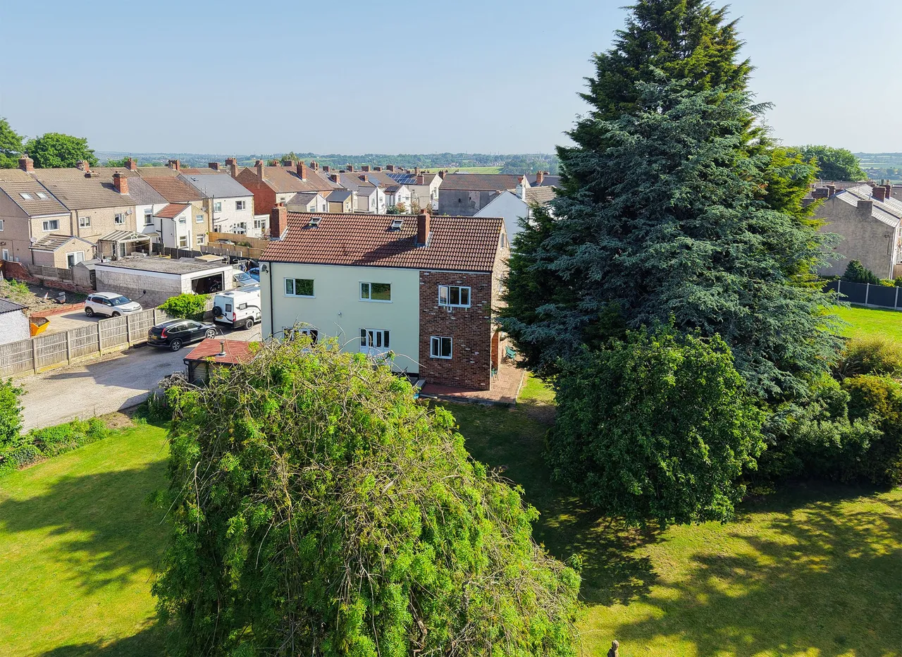 Market Street, Clay Cross, S45, photo 43