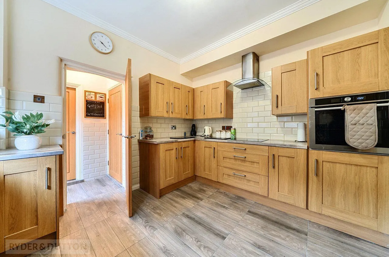 Rochdale Road, Middleton, M24, photo 8