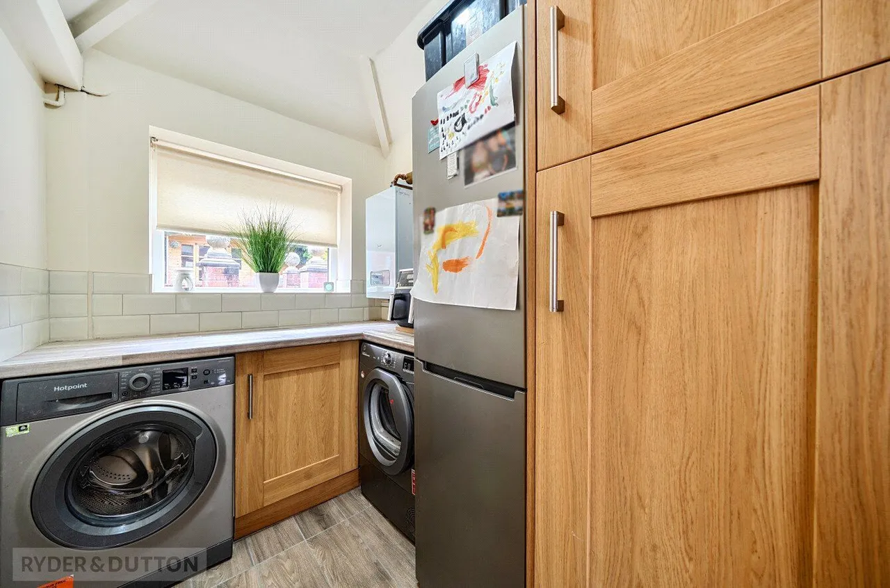 Rochdale Road, Middleton, M24, photo 10