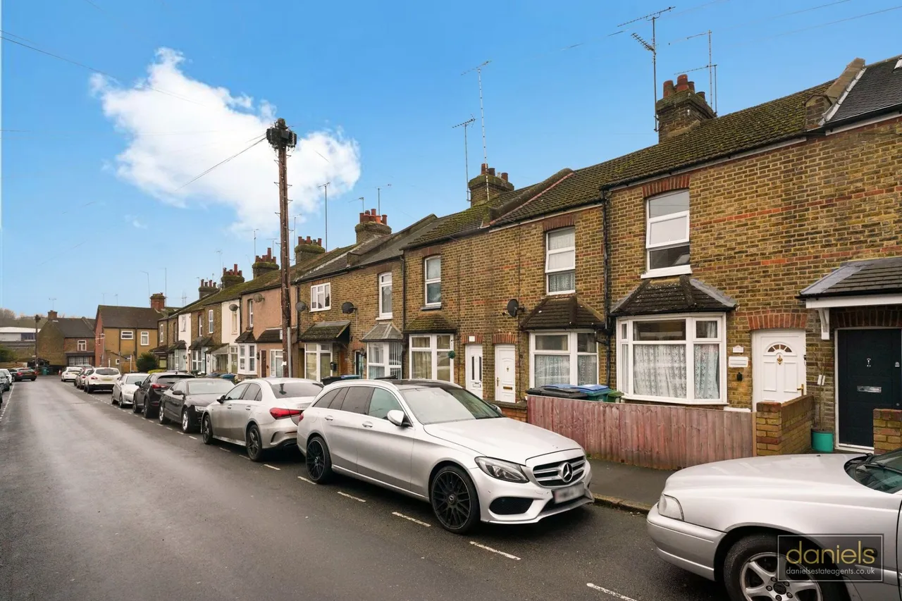 Liverpool Road, Watford, WD18, photo 2