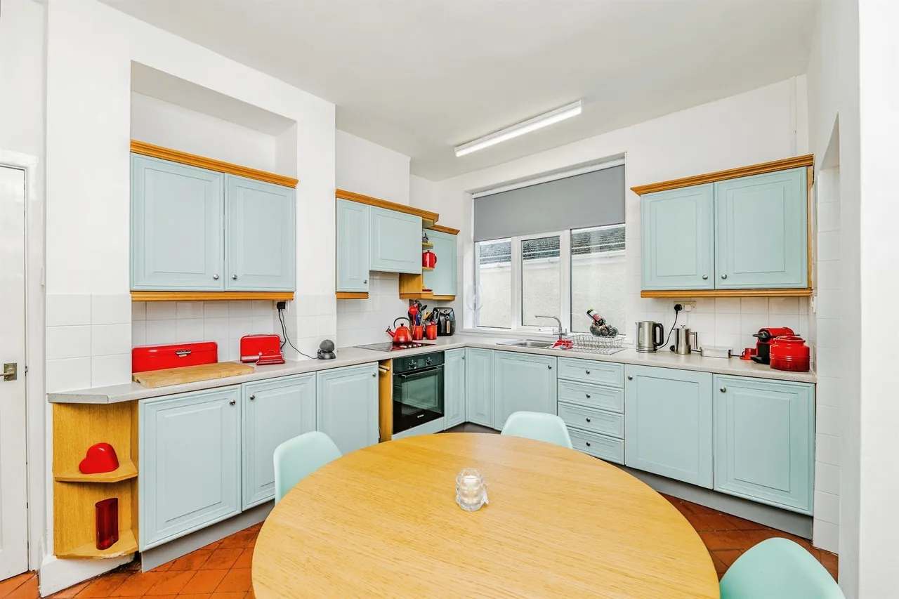 Wyndham Crescent, Bridgend, CF31, photo 9