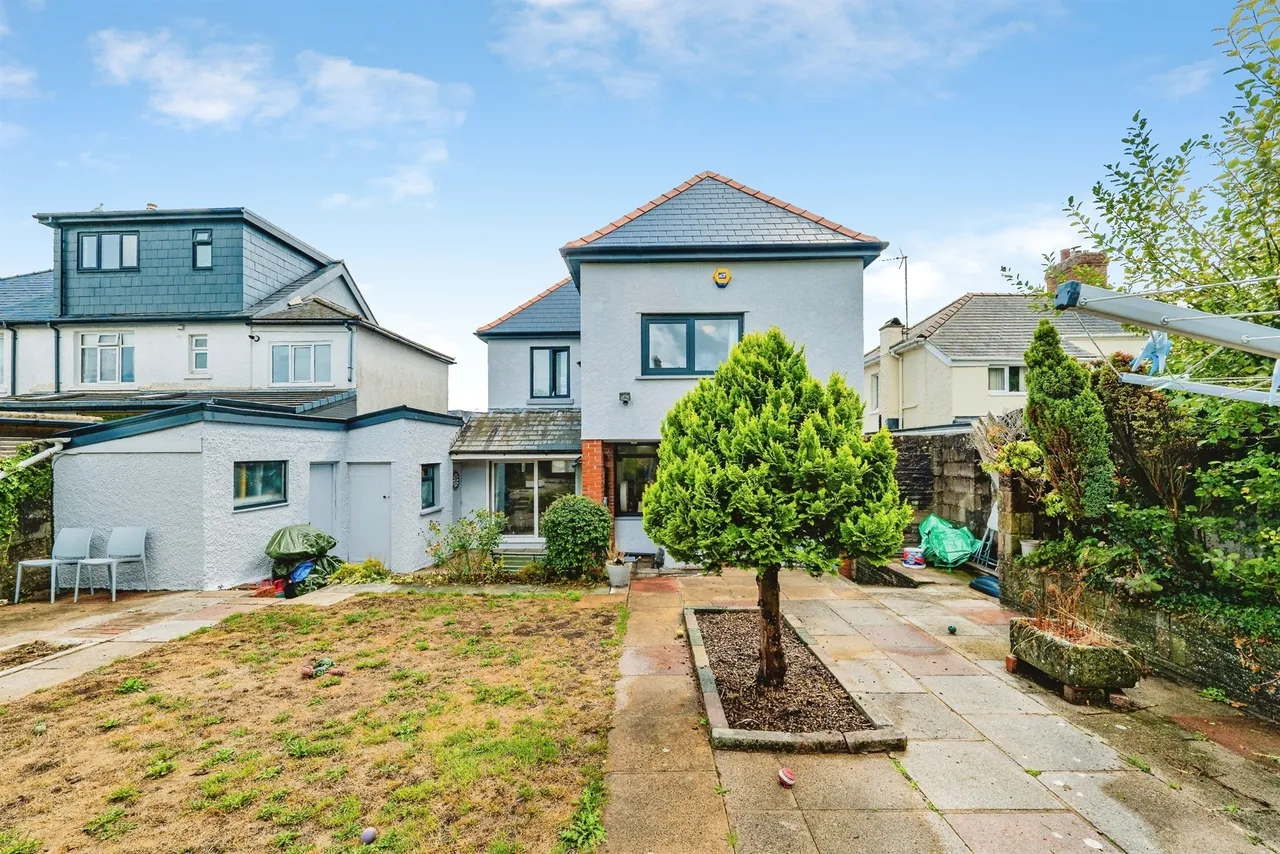 Wyndham Crescent, Bridgend, CF31, photo 25