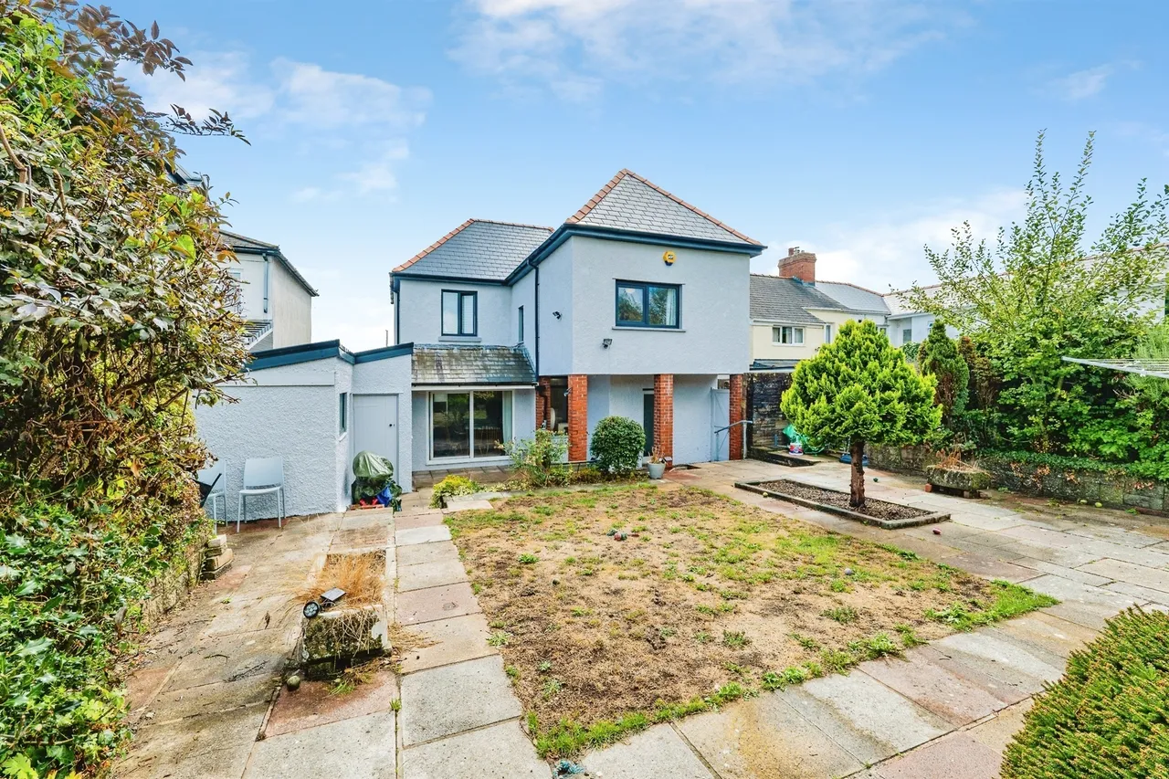 Wyndham Crescent, Bridgend, CF31, photo 2