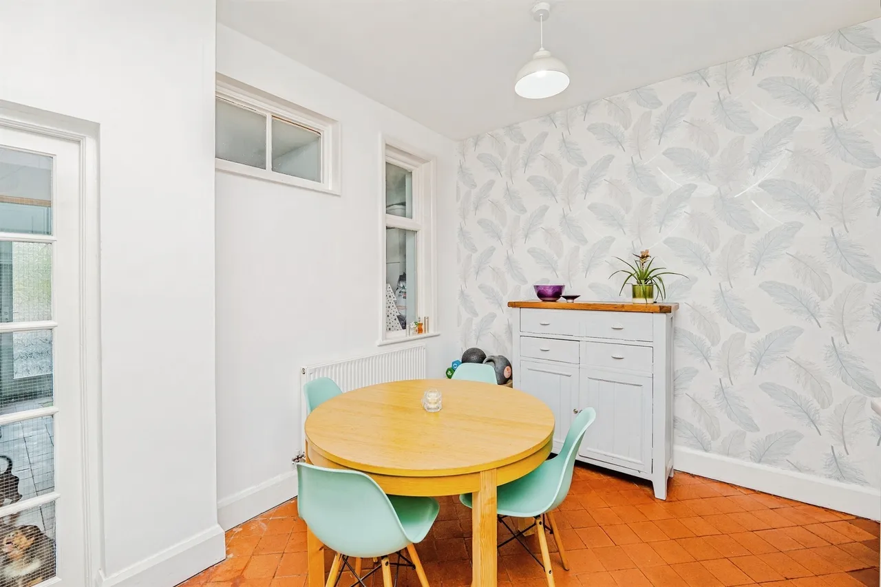 Wyndham Crescent, Bridgend, CF31, photo 11