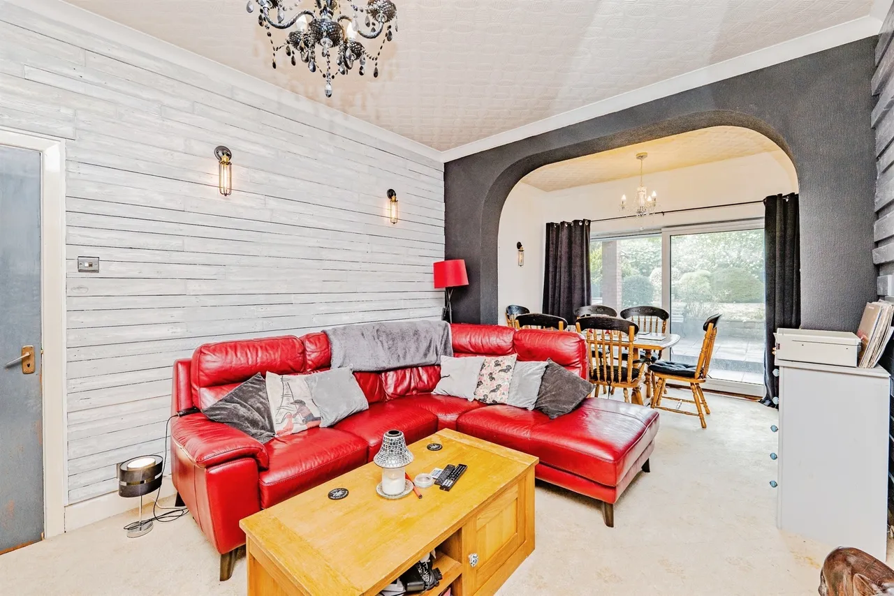 Wyndham Crescent, Bridgend, CF31, photo 5