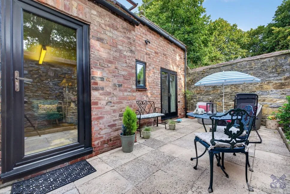 Vine Street, Evesham, WR11, photo 15