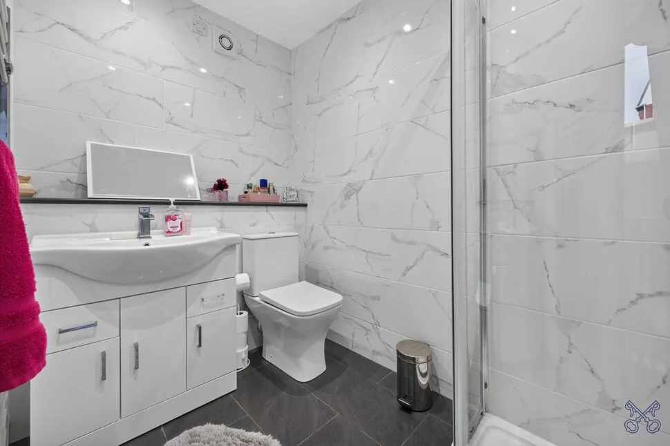 Vine Street, Evesham, WR11, photo 13