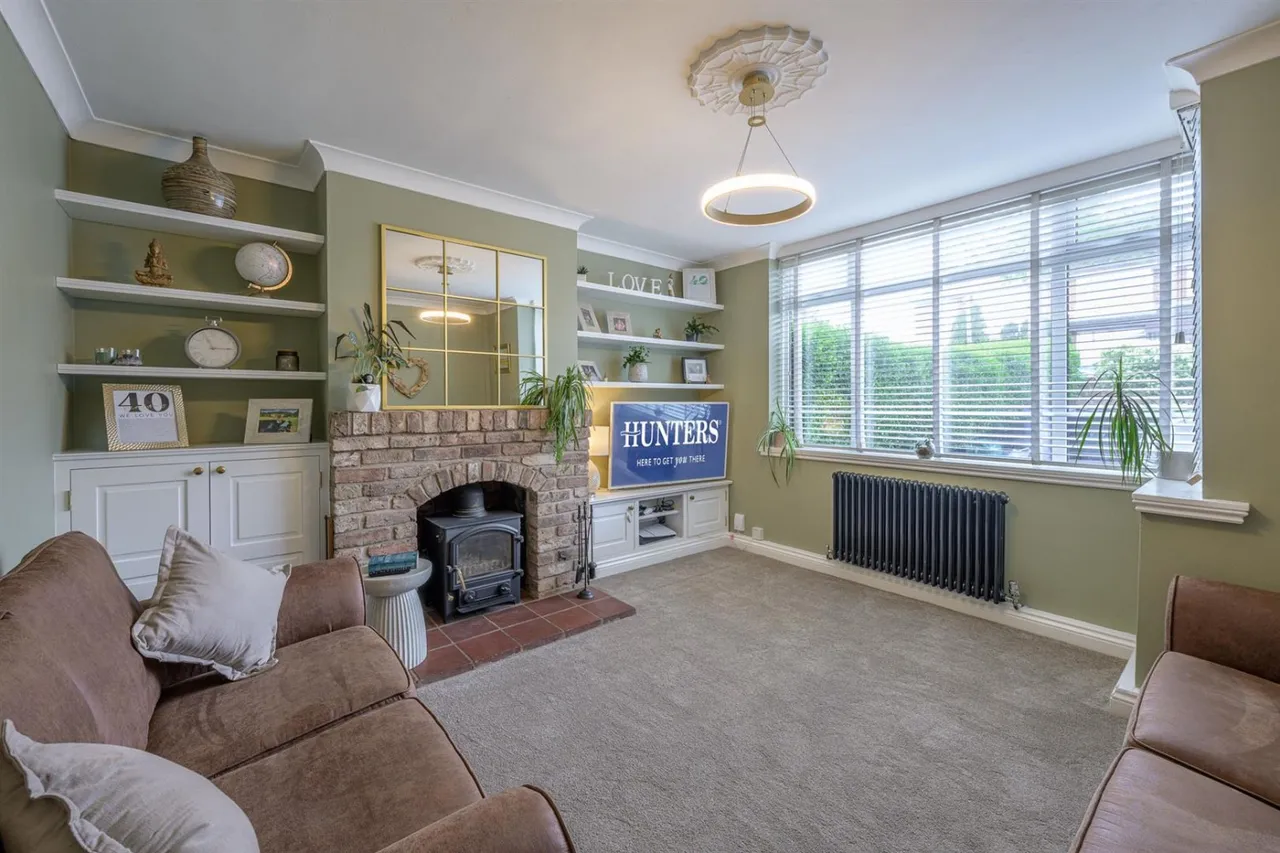 Kingsley Road, Kingswinford, DY6 9RX, photo 2
