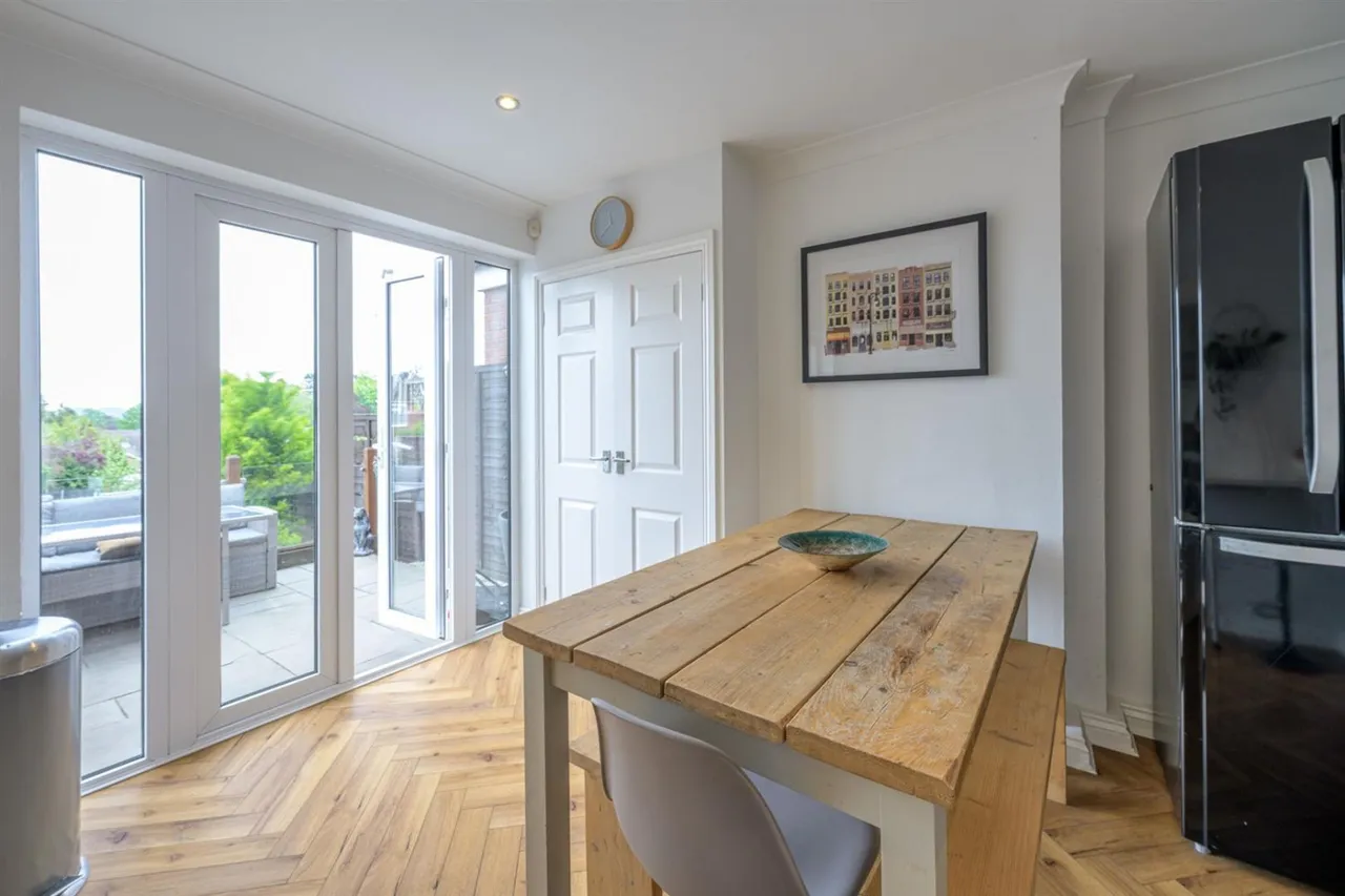 Kingsley Road, Kingswinford, DY6 9RX, photo 5