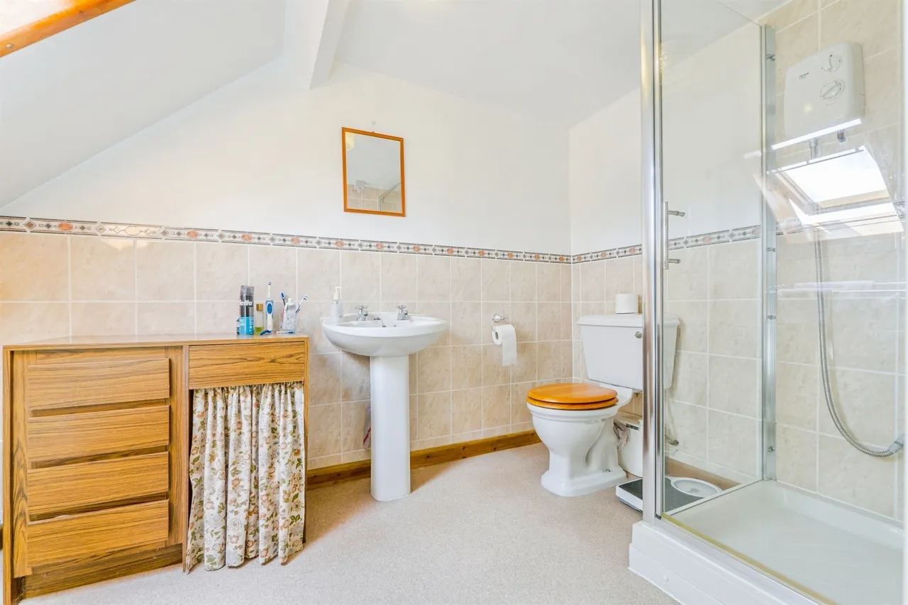 The Tudor House Cowbridge, CF71, photo 16