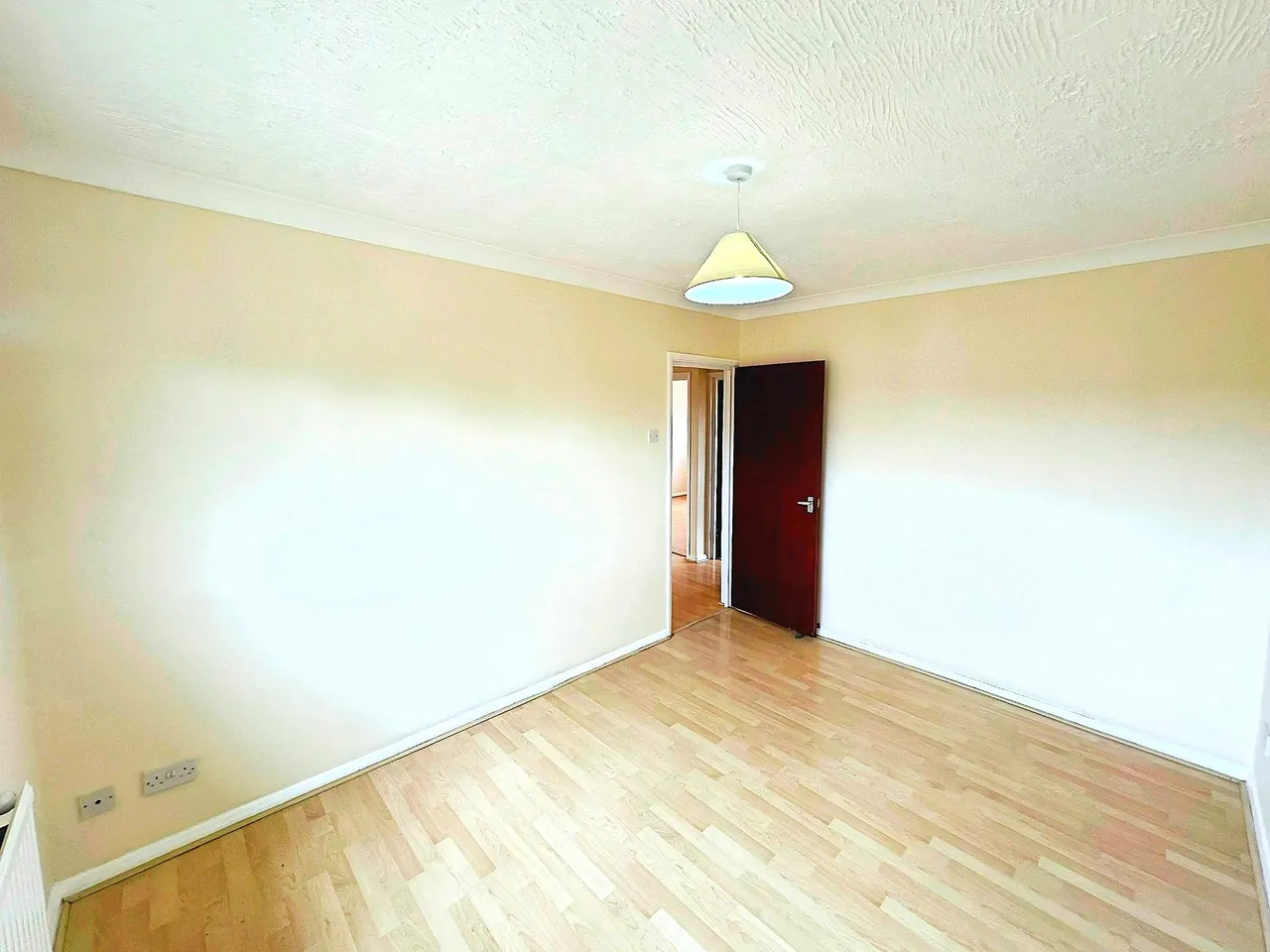 Moreton Road North, Round Green, LU2, photo 5