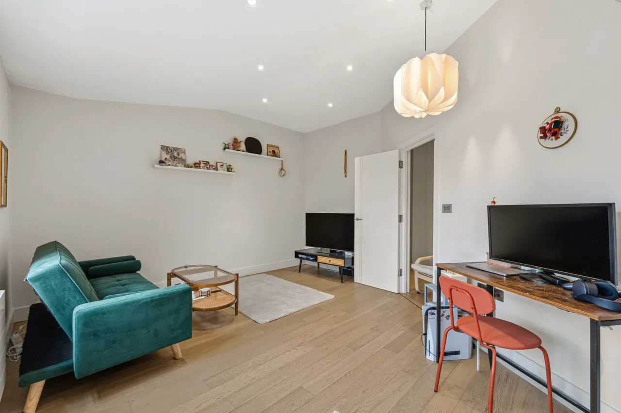 Barnsbury Lane, Surbiton, KT5, photo 4