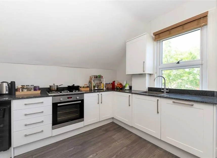 Minster Road, Cricklewood, NW2, photo 3