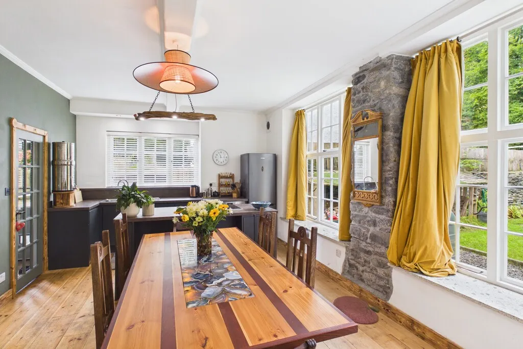 Ambleside Road, Troutbeck Bridge, LA23, photo 23