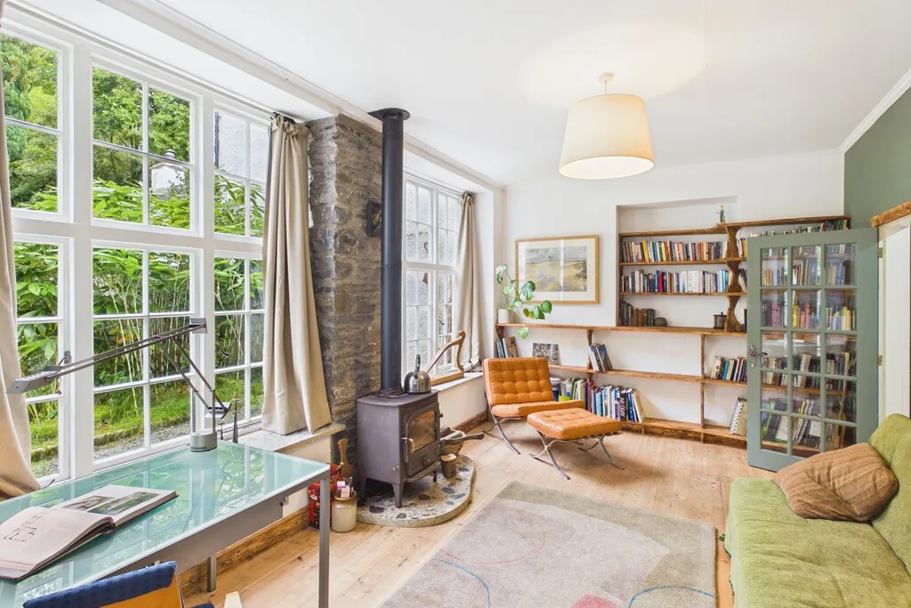 Ambleside Road, Troutbeck Bridge, LA23, photo 2