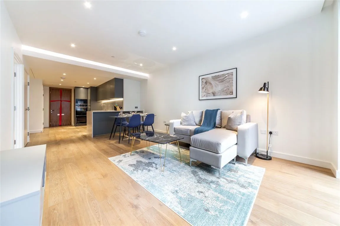 1 bed flat to rent — Hampton Tower, Canary Wharf, London