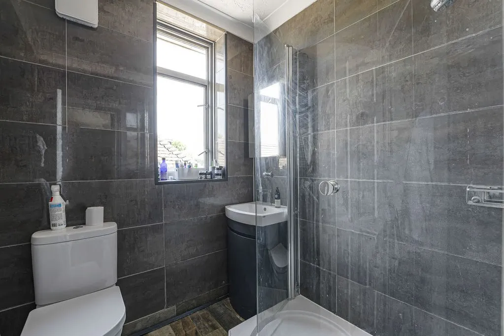 Oakfield Lane, Dartford, DA1, photo 22