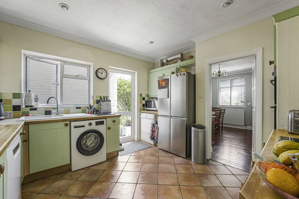 Oakfield Lane, Dartford, DA1, photo 2