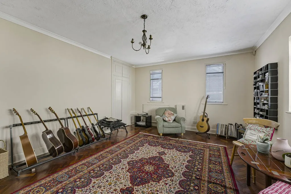 Oakfield Lane, Dartford, DA1, photo 14