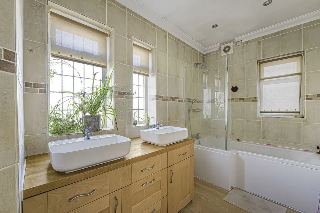 Oakfield Lane, Dartford, DA1, photo 15
