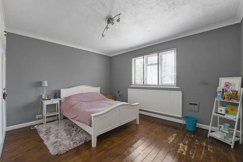 Oakfield Lane, Dartford, DA1, photo 23