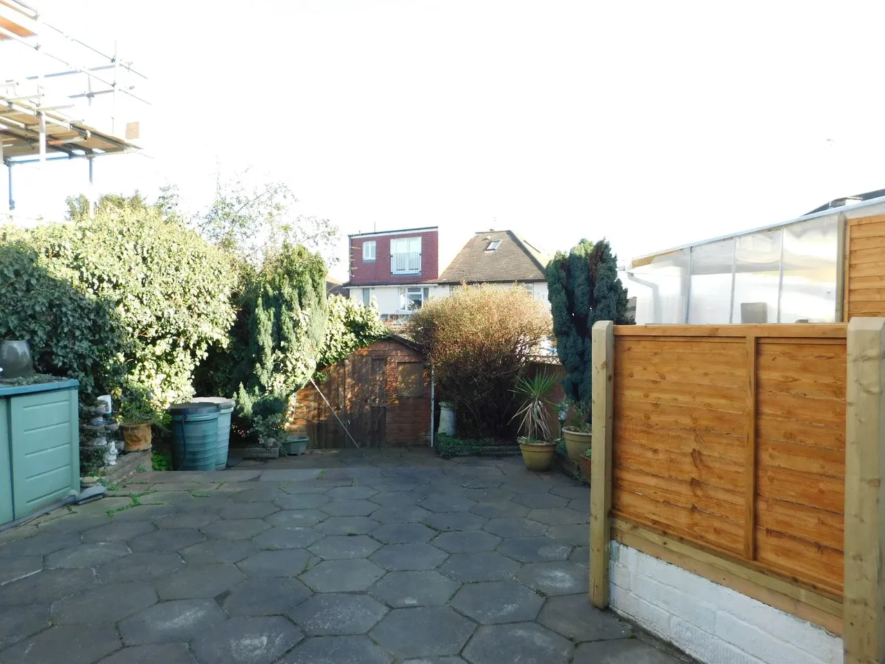 Ferrymead Gardens, GREENFORD, Middlesex, UB6 9NJ, photo 10
