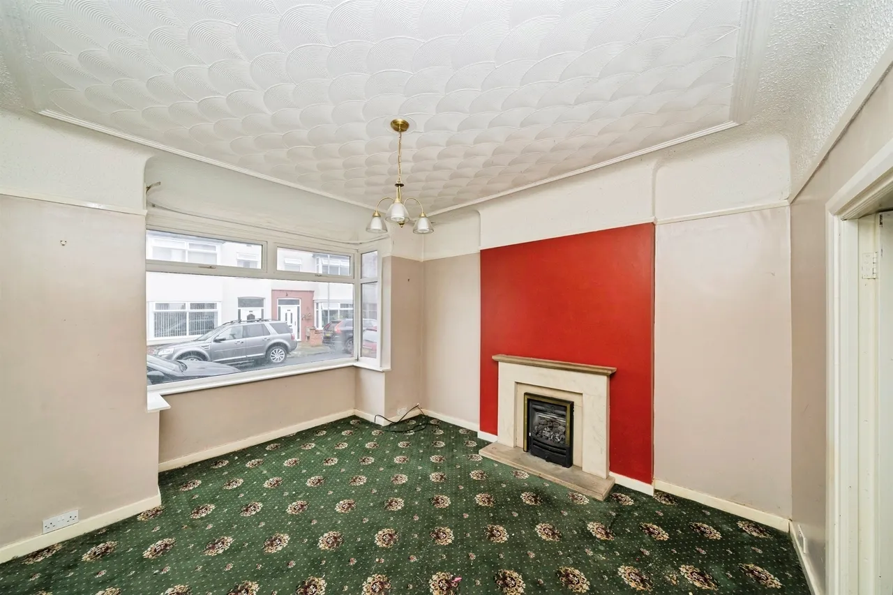 Silverdale Road, Wirral, photo 4