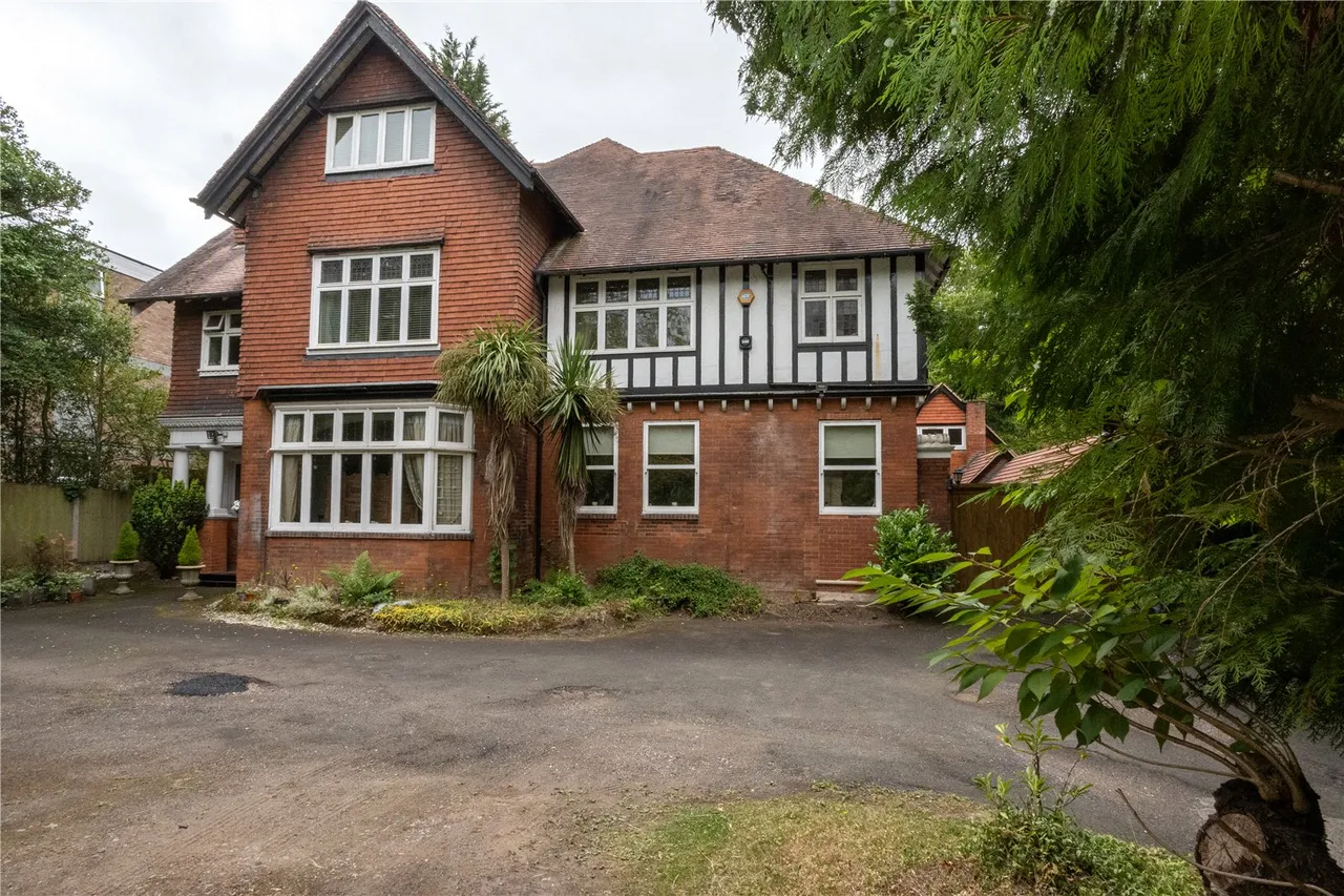 8 bed house for sale — Russell Road, Moseley, Birmingham, B13 8RE
