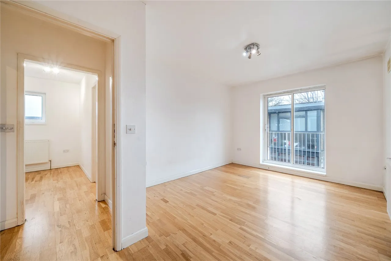 Kimberley Avenue, London, SE15, photo 2