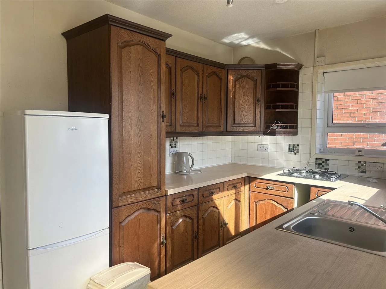 Milton Drive, Chadderton, OL9, photo 5