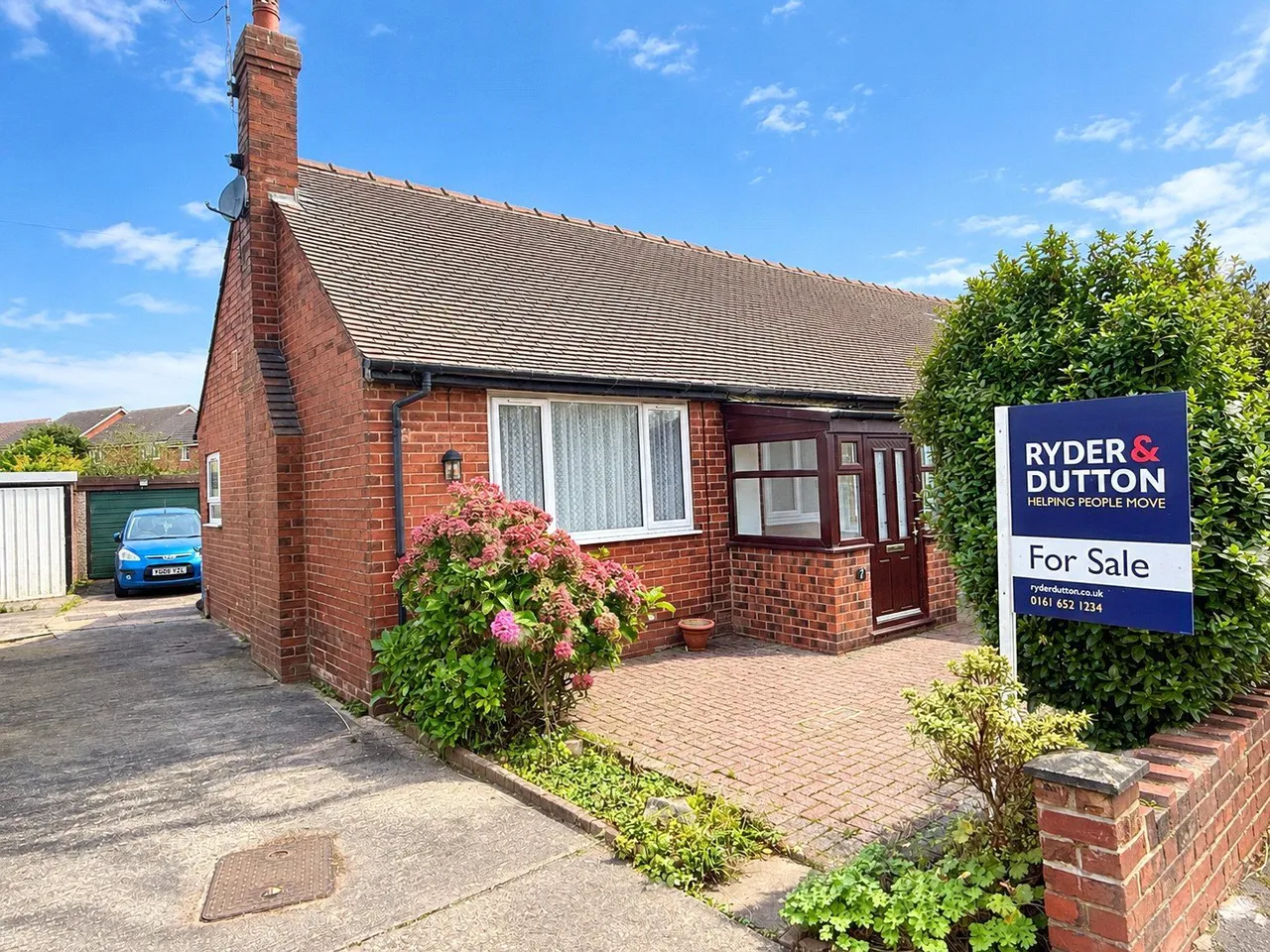 2 bed property for sale, Milton Drive, Chadderton, OL9