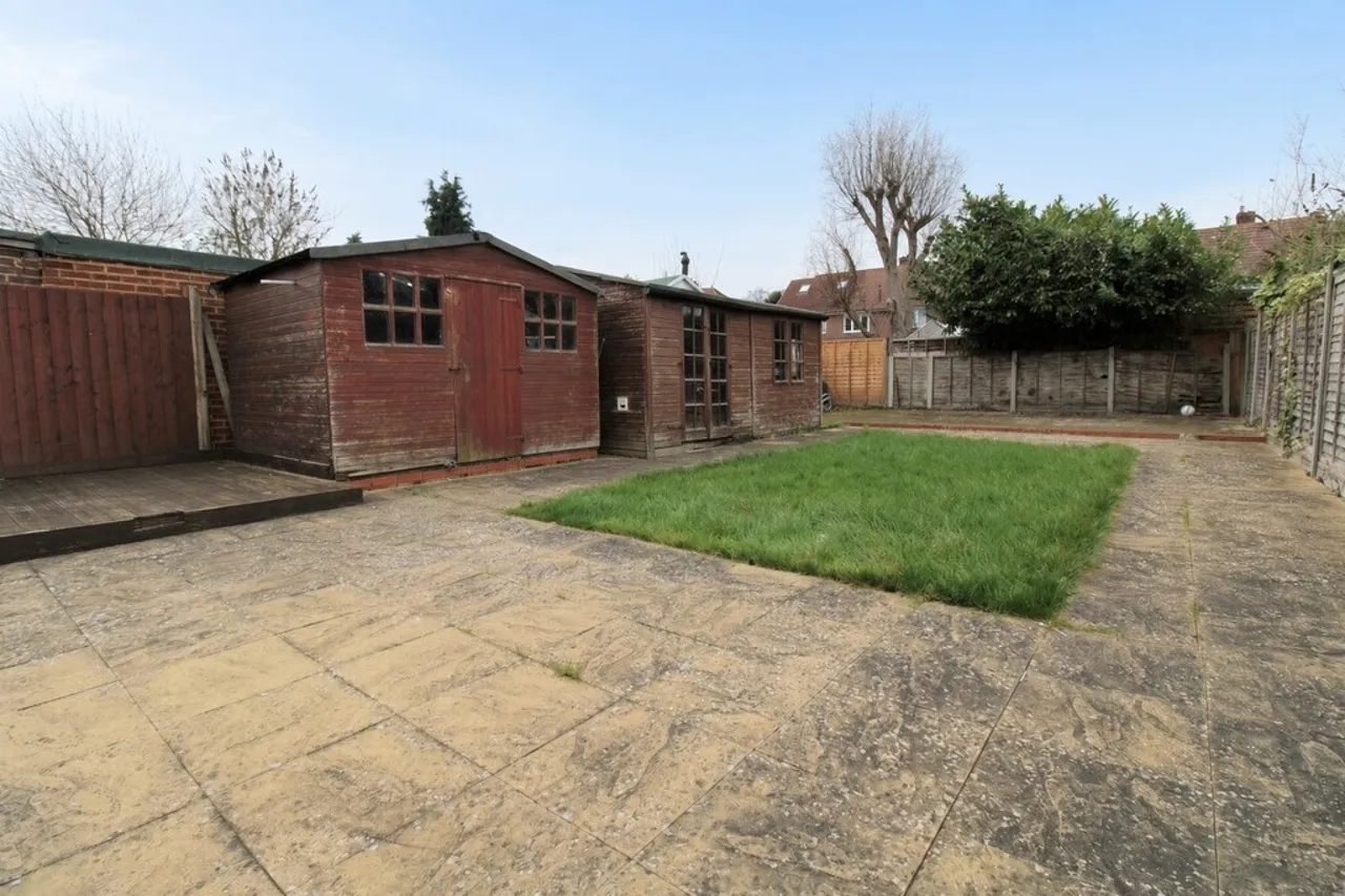 The Crescent, Egham, photo 7