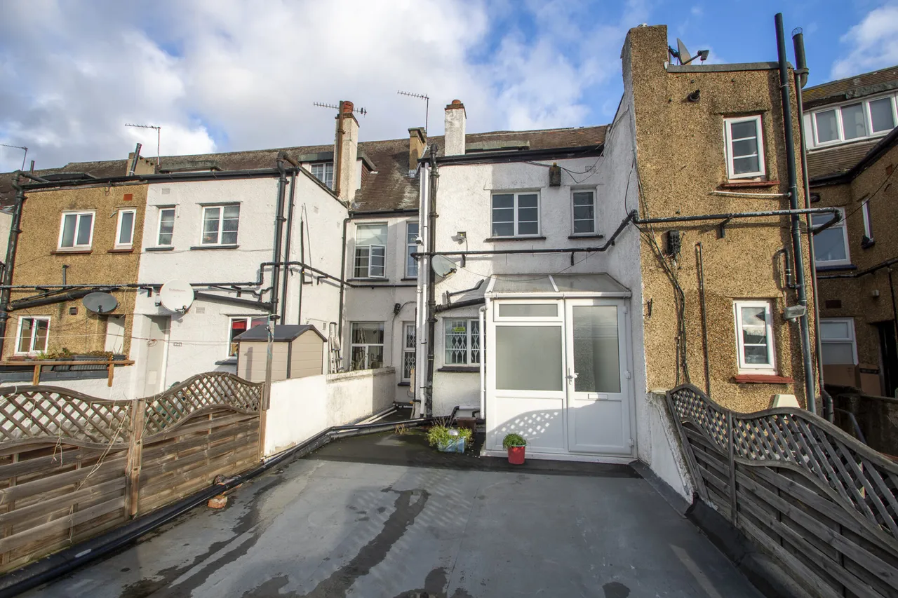 3 bed flat for sale — Bellegrove Road, Welling