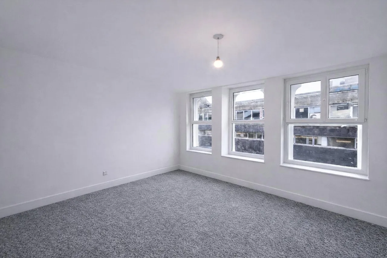Commercial Street, Newport, NP20, photo 6