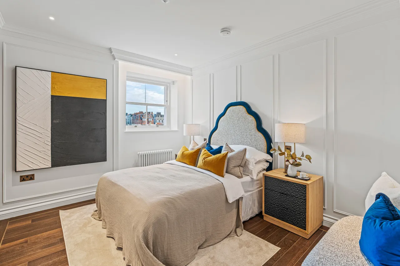Charles Street, Mayfair, London, photo 12