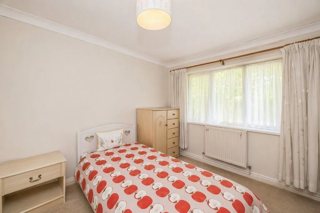 Redwing Road, Clanfield, PO8, photo 5