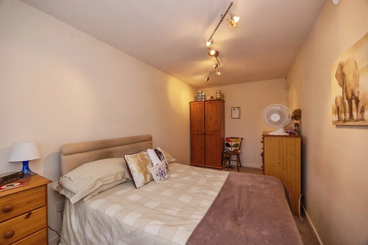 Redwing Road, Clanfield, PO8, photo 13