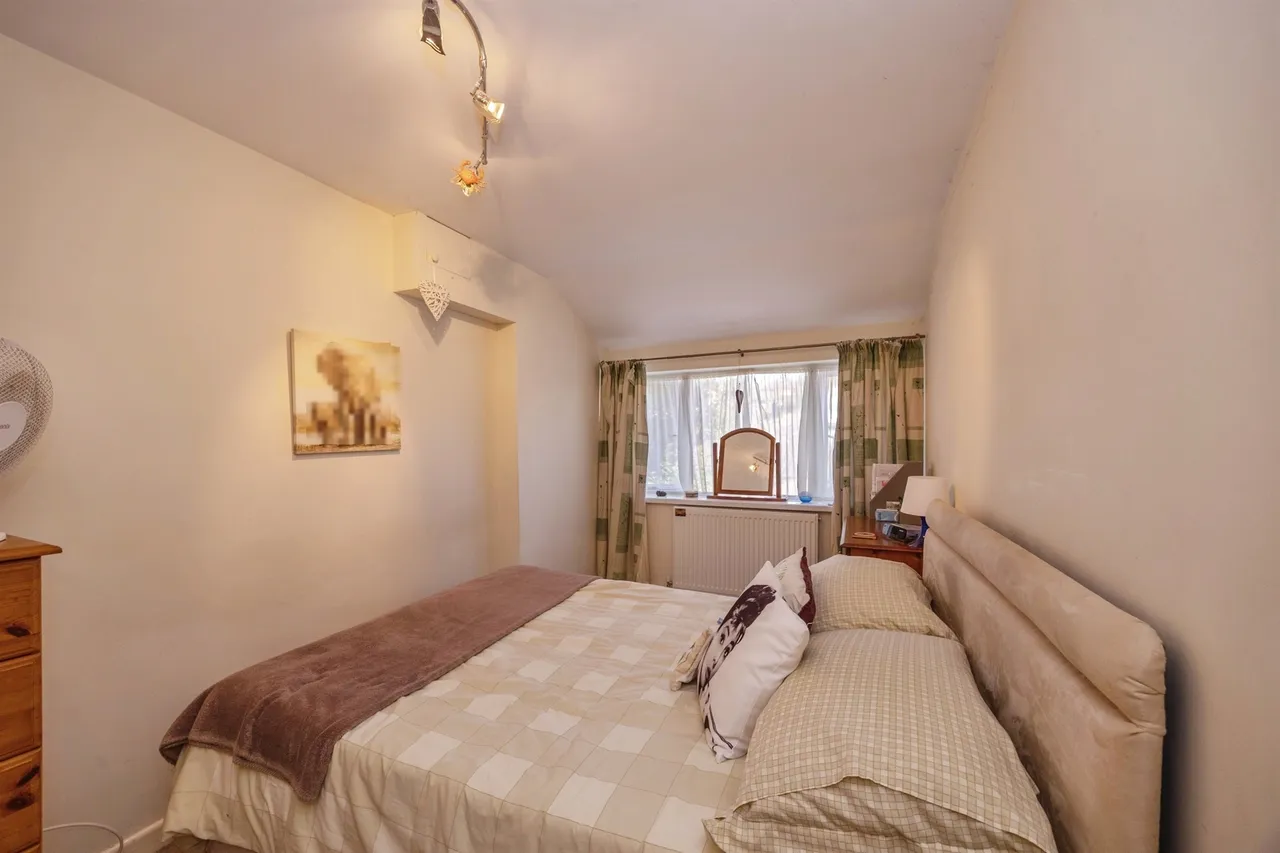 Redwing Road, Clanfield, PO8, photo 12