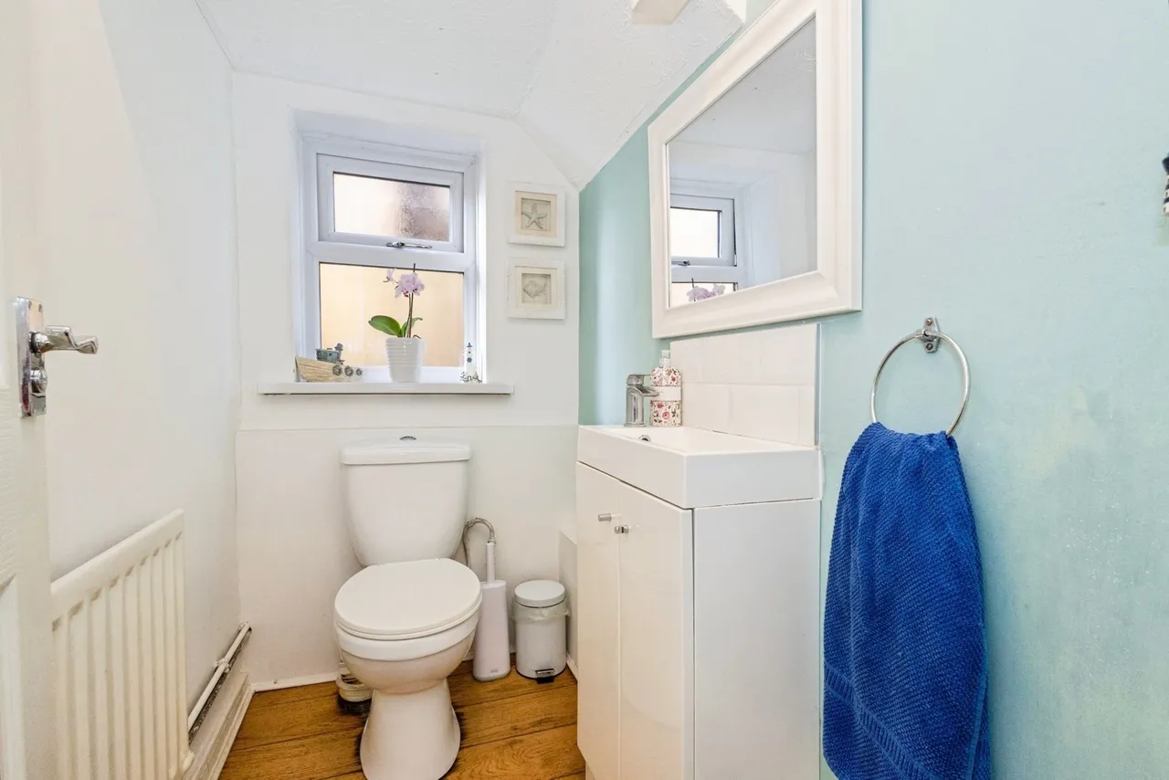 Victoria Road, Hayling Island, PO11, photo 15