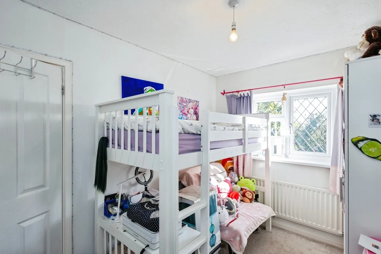Victoria Road, Hayling Island, PO11, photo 12