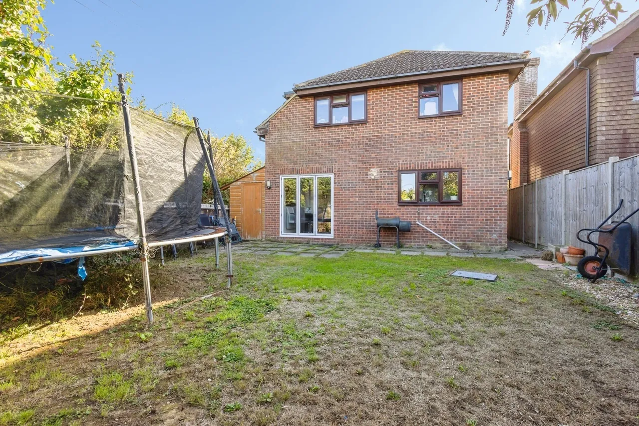 Victoria Road, Hayling Island, PO11, photo 8
