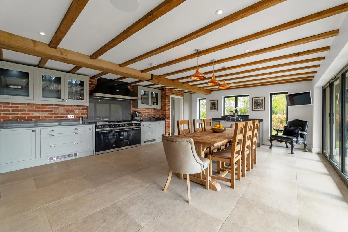 Harvest Hill, Hedsor Lodge Bourne End, SL8, photo 3