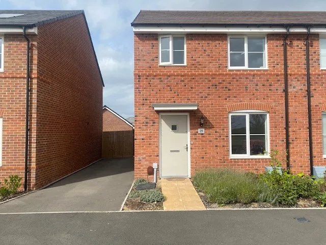 3 bed house to rent, White Oak Road, Rugby, CV22