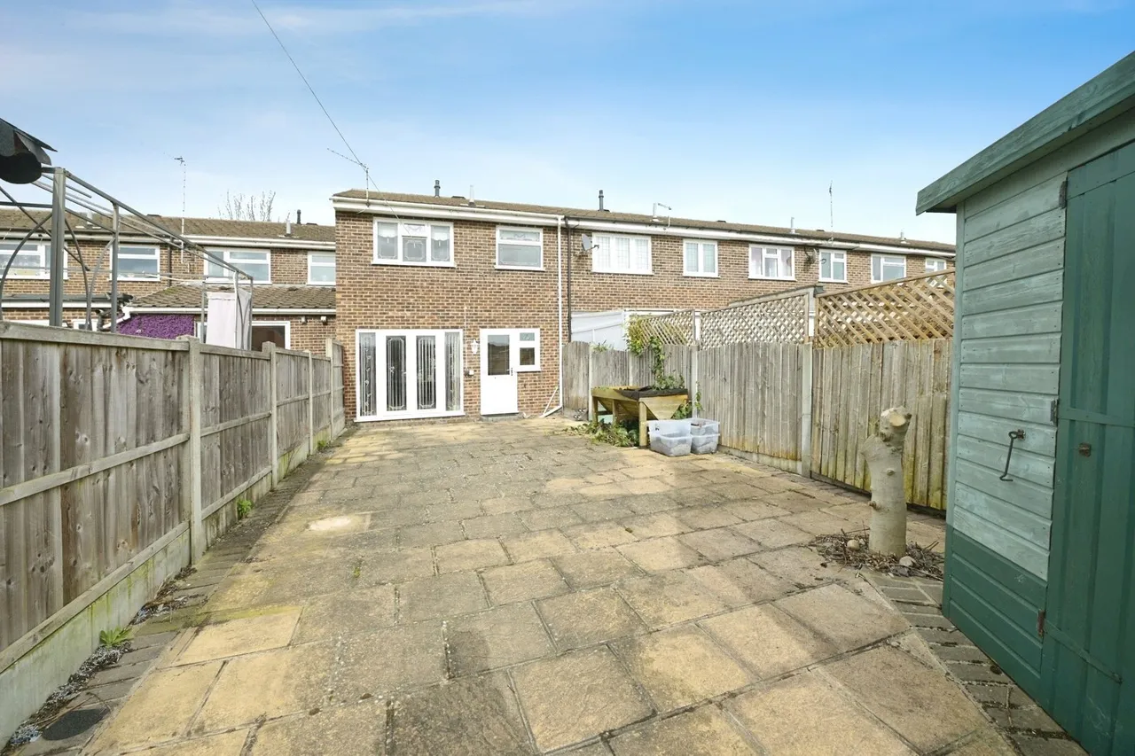 Browne Close, Romford, RM5, photo 12