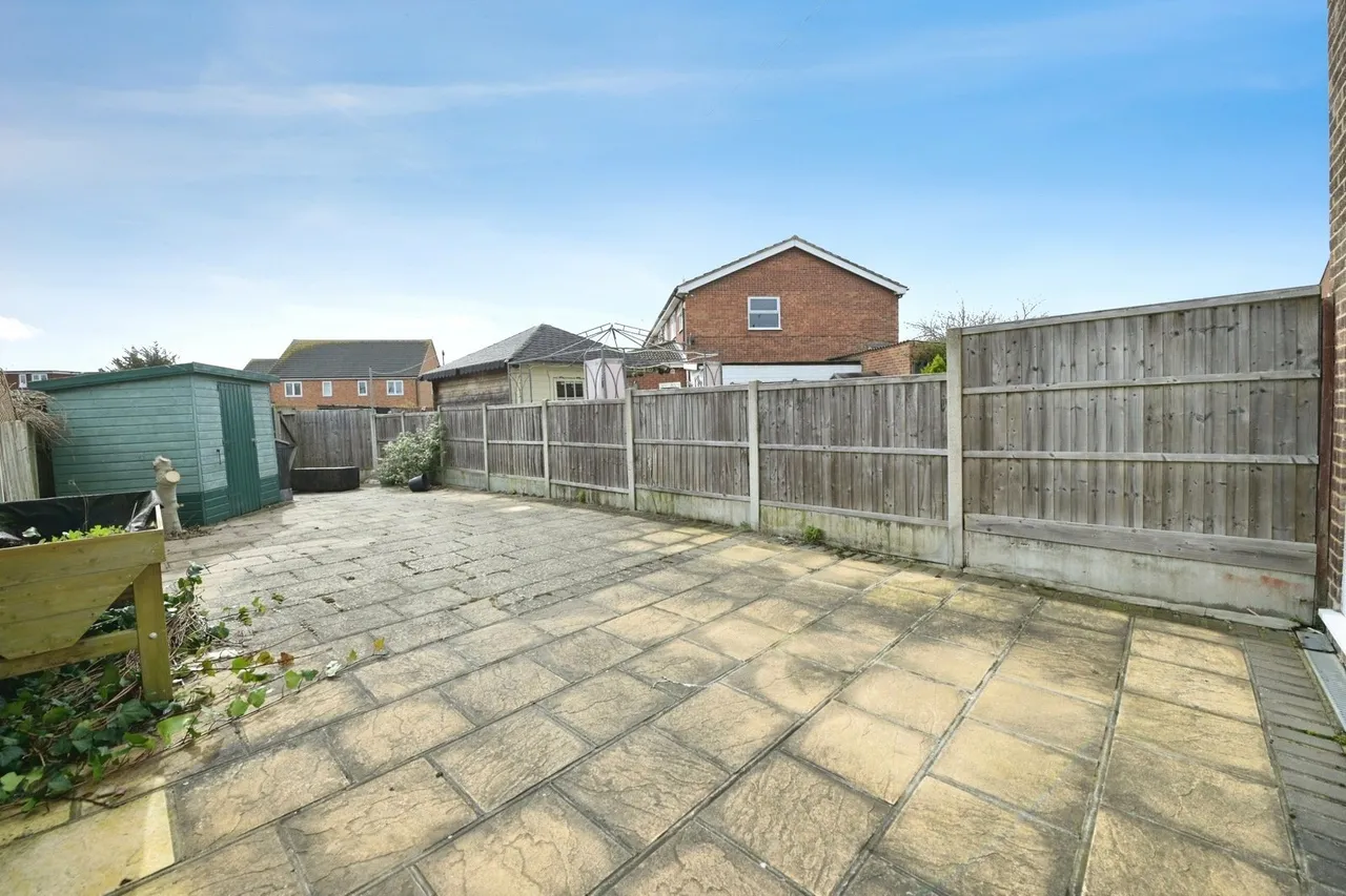 Browne Close, Romford, RM5, photo 14