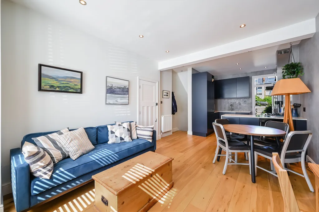 1 bed flat to rent, Lochaline Street, London, W6