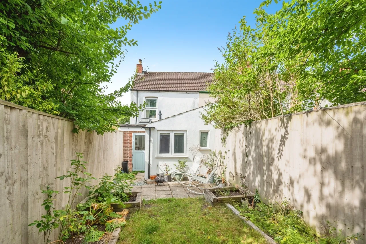 Green Road, SWINDON, photo 11