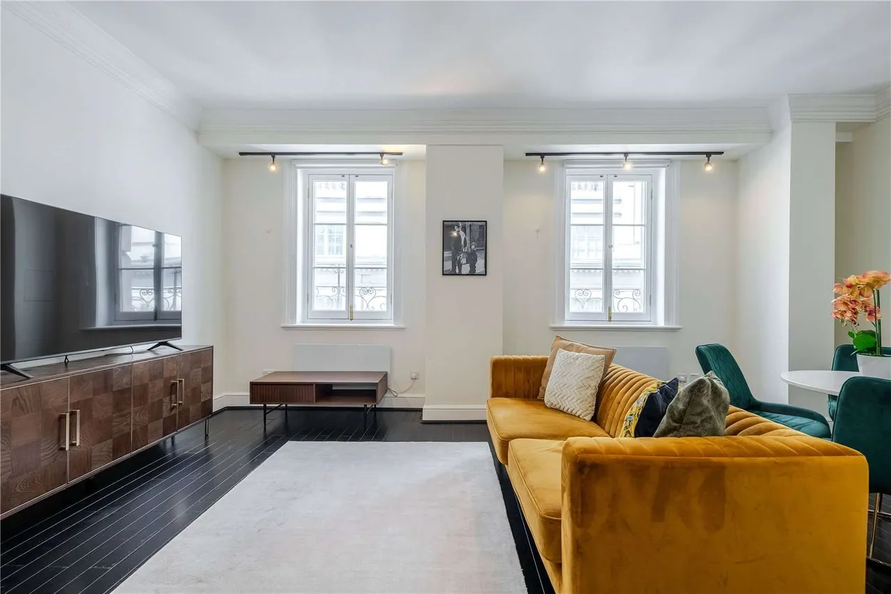 Spring Gardens, London, SW1A 2BB, photo 2