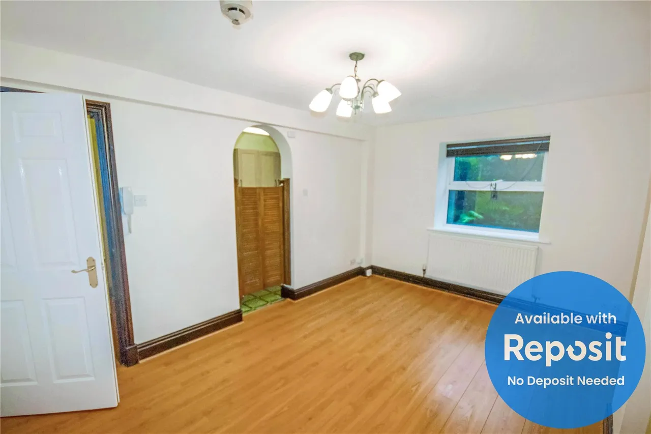 Sandwich Road, Monton, M30, photo 2