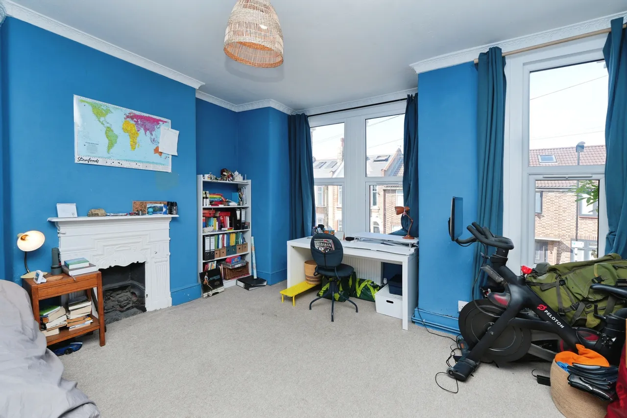 Longhurst Road, London, photo 9
